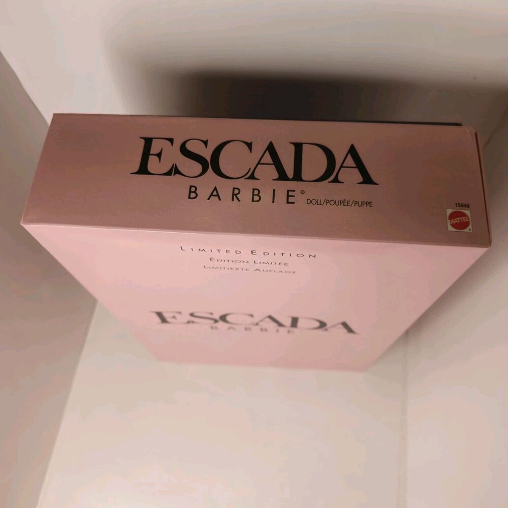 VTG Escada Limited Edition Barbie Doll 1996 Mattel NRFB - Picture 15 of 15